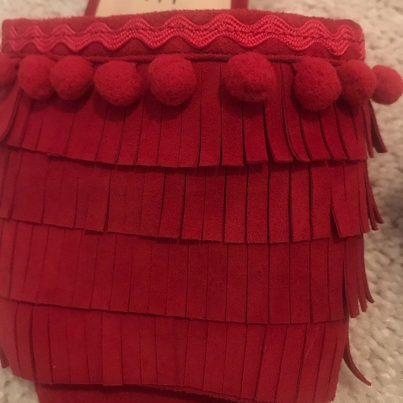 Sole Society fringe sliders - Picture 2 of 3